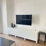 Beach Apartment Alicante شقة *